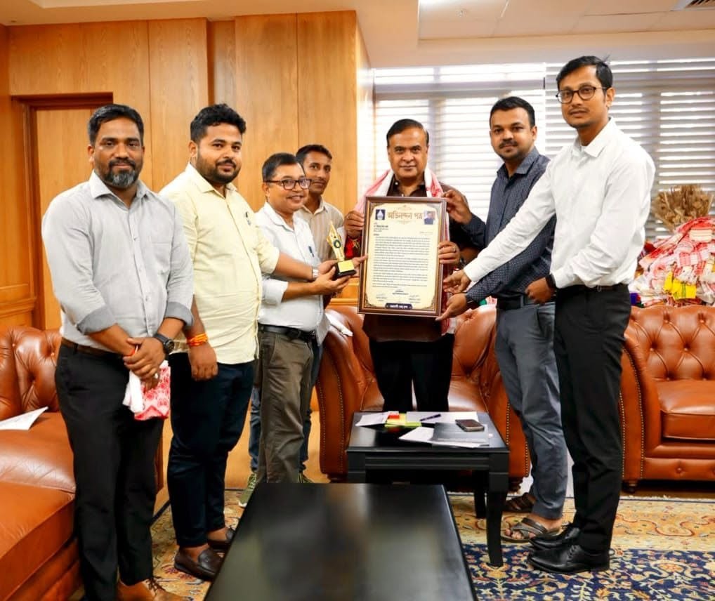 A delegation from the Gauhati Press Club met Hon’ble Assam Chief Minister Dr. Himanta Biswa Sarma